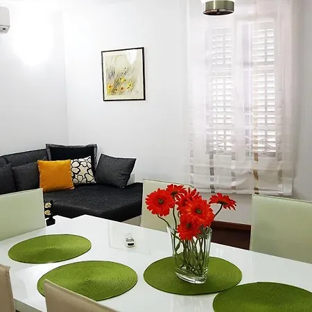 Promenade Apartment