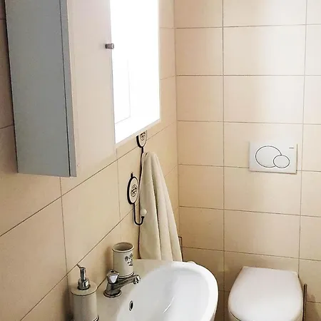 Promenade Apartment *