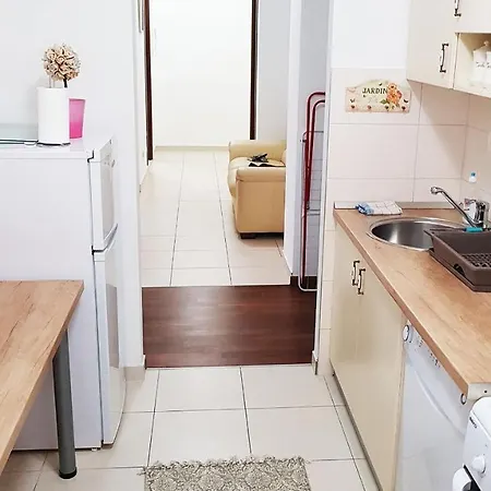 Promenade Apartment *